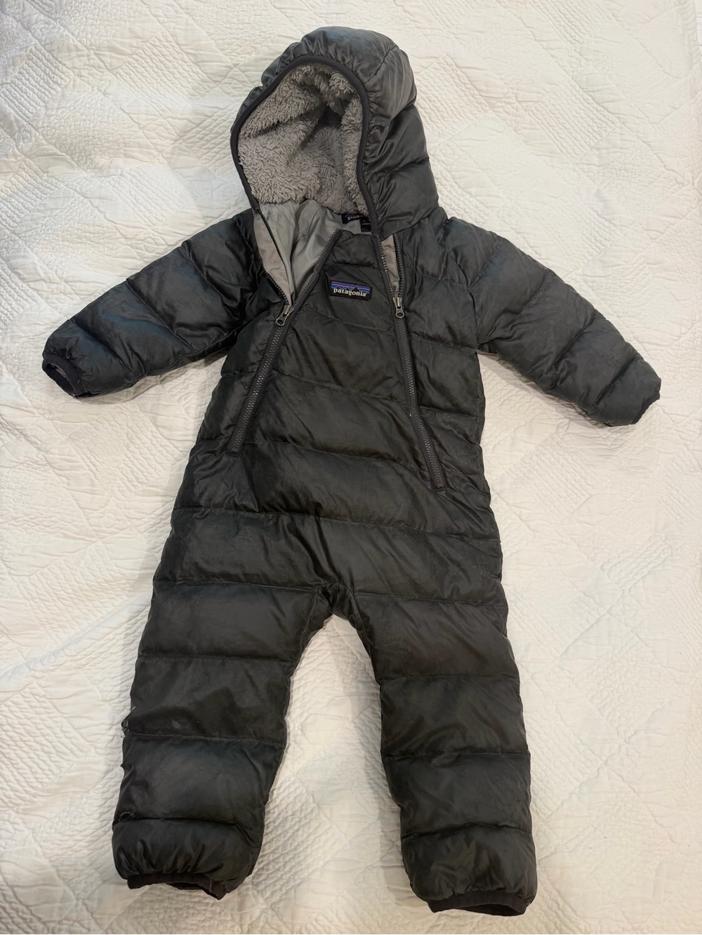 Patagonia Infant Hi-Loft Down Sweater™ Bunting, Dark Gray